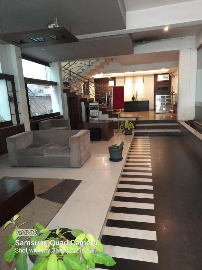 होटल Sayoojyam Residency Palakkad